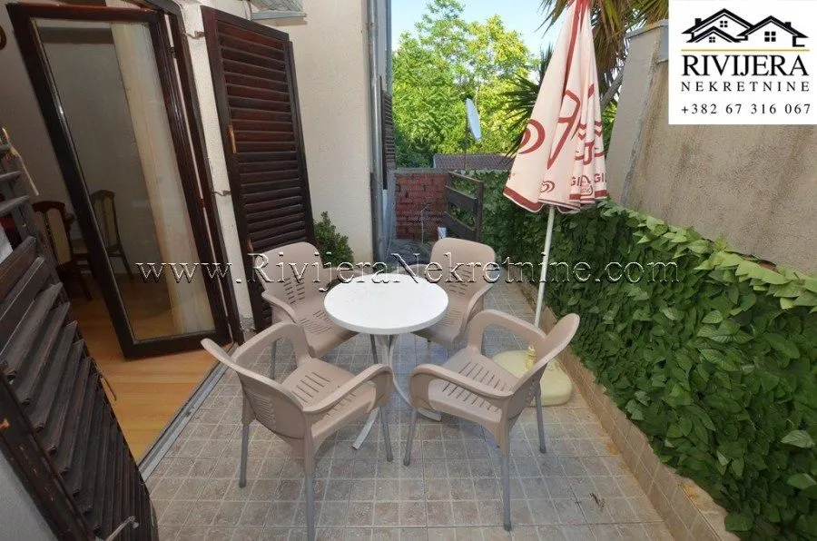 Prodaja, dvosoban stan, 47m², Baošići, Herceg Novi