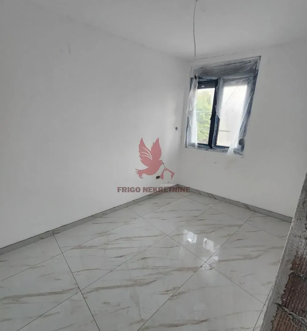 Prodaja, trosoban stan, 57m², Mladenovac, Beograd