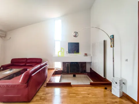 Izdavanje, kuća, 458m², Rogami, Podgorica - image 21