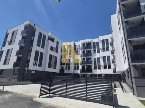 Izdavanje, poslovni prostor, 28m², Sajmište, Novi Sad - image 9