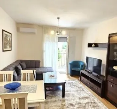 Izdavanje, jednosoban stan, 45m², Zabjelo, Podgorica