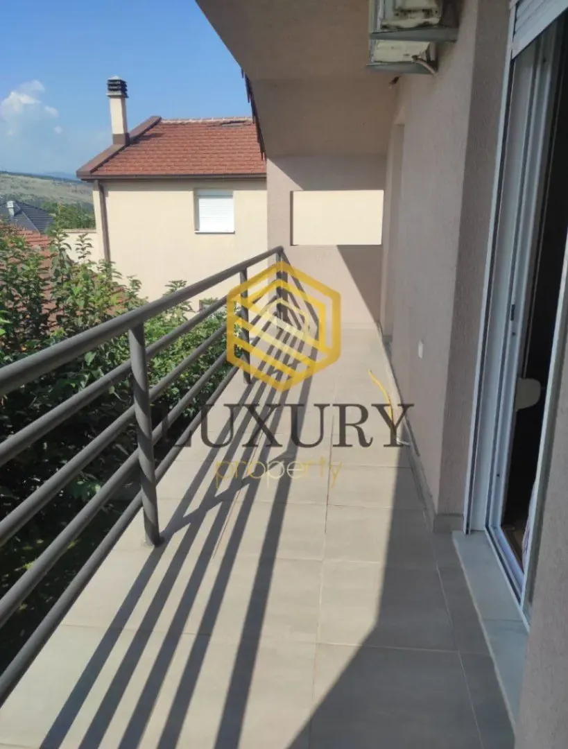 Izdavanje, dvosoban stan, 57m², Gornja Gorica, Podgorica