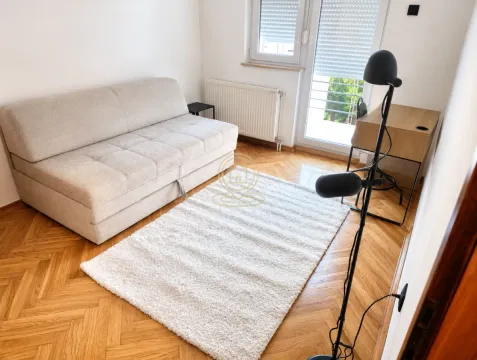 Izdavanje, dvosoban stan, 55m², Centar, Novi Sad - image 4