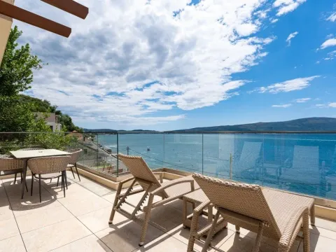 Sale, two bedroom apartment, 67m², Opatovo, Tivat - image 17