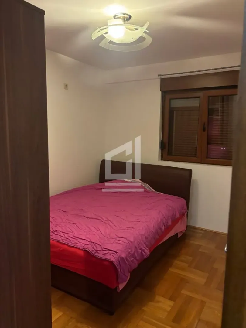 Izdavanje, jednosoban stan, 44m², Stari Aerodrom, Podgorica