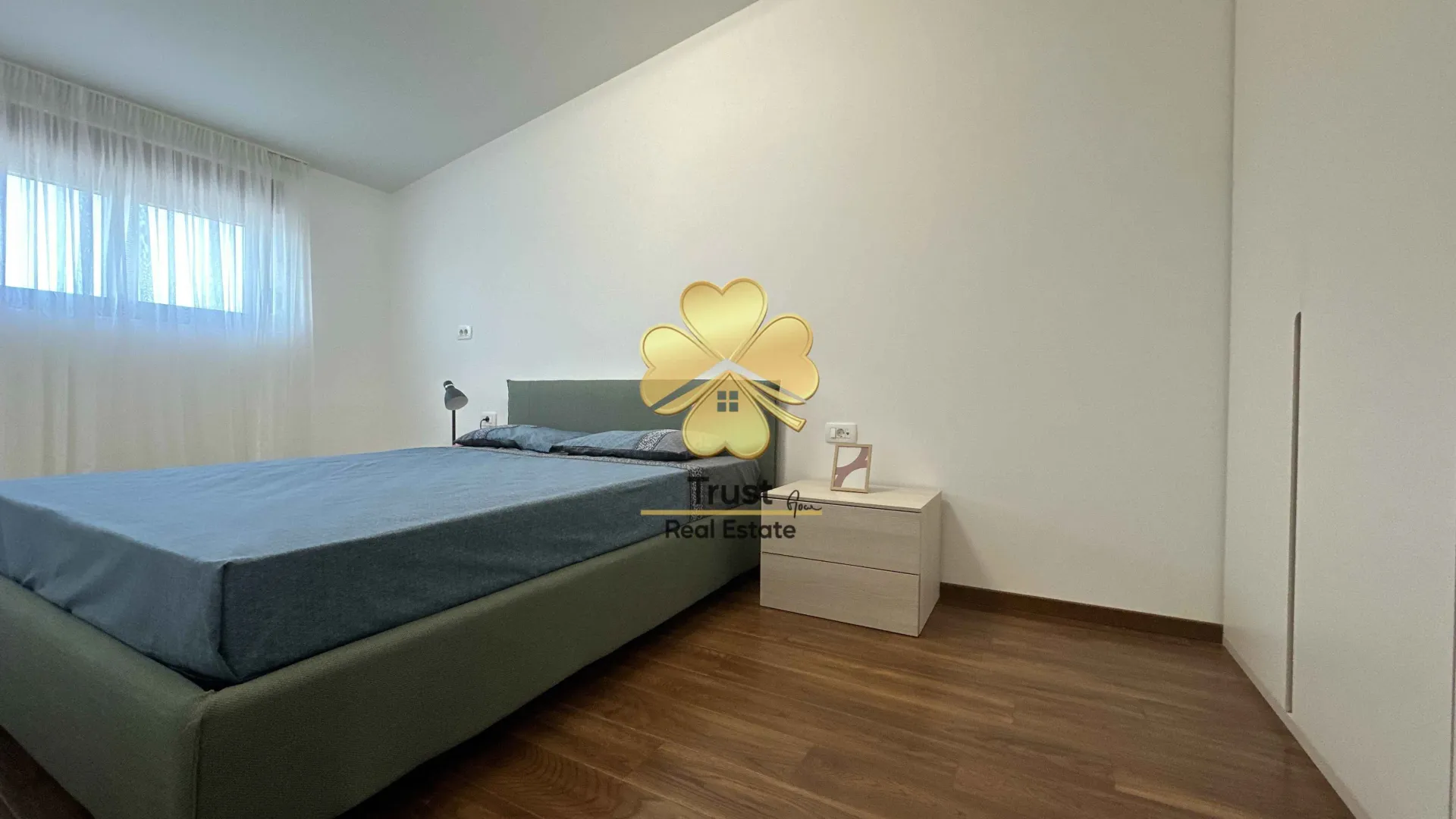 Rent, four bedroom apartment, 110m², Master Kvart, Podgorica
