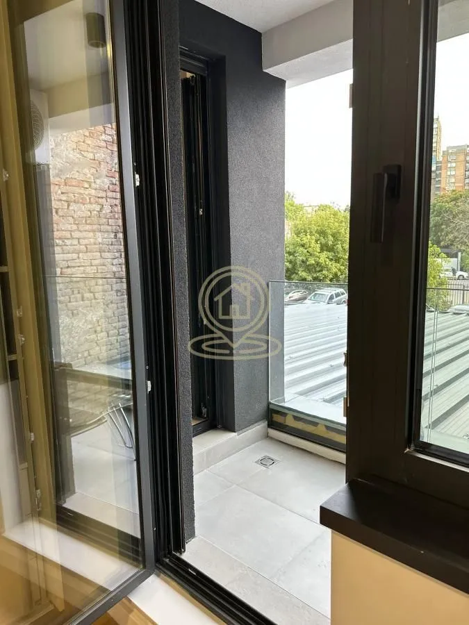 Rent, two bedroom apartment, 47m², Vračar Sve Podlokacije, Beograd