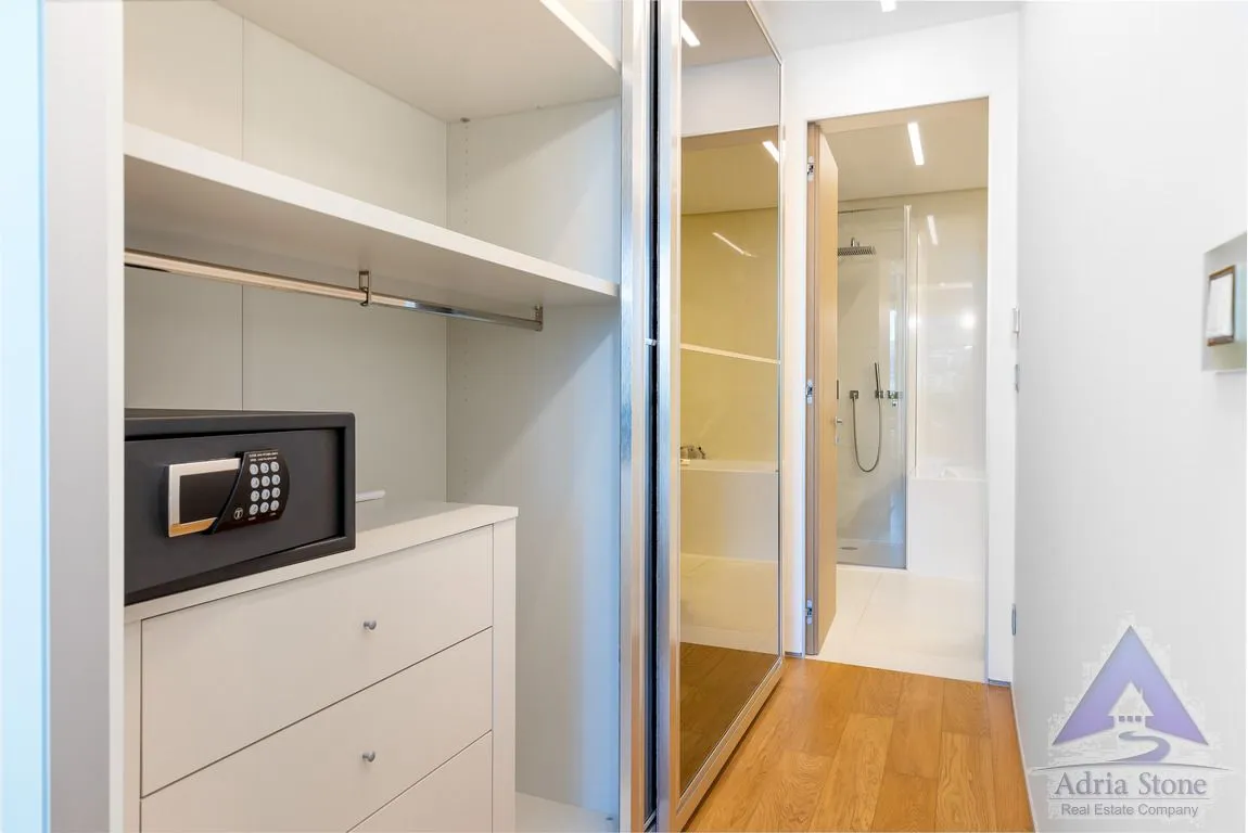 Sale, one bedroom apartment, 97m², Zavala, Budva