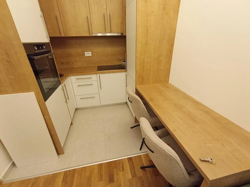 Izdavanje, jednosoban stan, 45m², Zabjelo, Podgorica