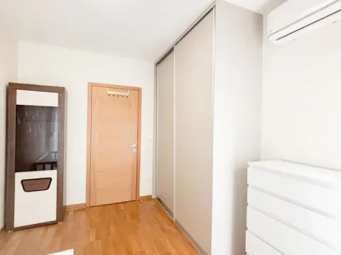 Izdavanje, stan, 80m², City Kvart, Podgorica - image 8