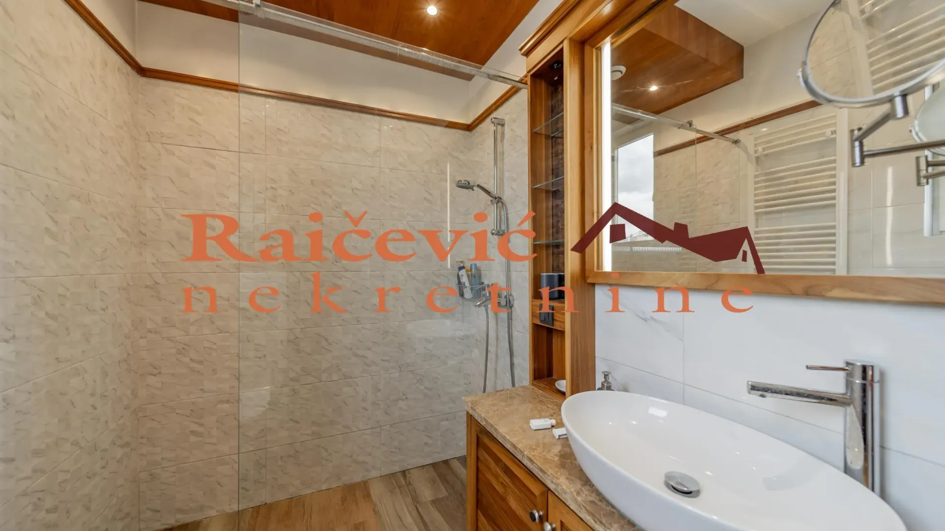 Sale, studio apartment, 85m², Vračar, Šid