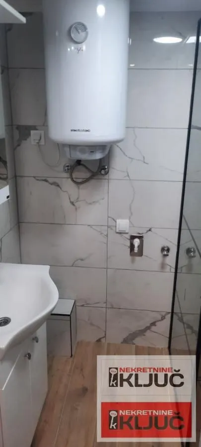 Prodaja, garsonjera, 28m², Adice, Novi Sad Sve Podlokacije