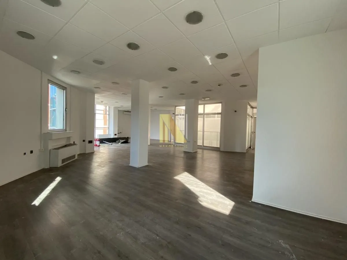 Rent, office space, 362m², Bulevar Oslobodjenja, Novi Sad Sve Podlokacije