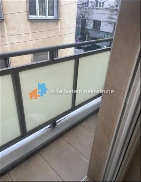 Izdavanje, dvosoban stan, 50m², Vračar Sve Podlokacije, Beograd