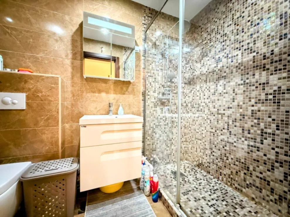 Prodaja, dvosoban stan, 73m², Tuški Put, Podgorica
