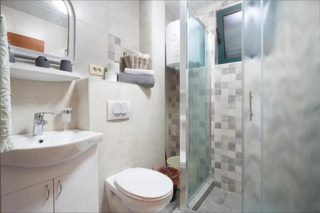 Prodaja, kuća, 285m², Budva, Crna Gora