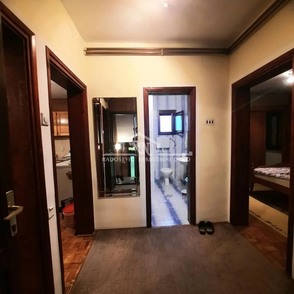 Prodaja, kuća, 219m², Čukarica, Beograd