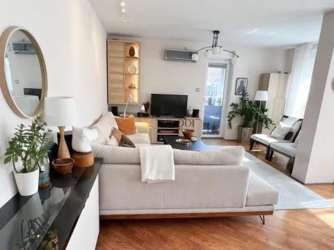 Prodaja, četvorosoban stan, 102m², Adamovićevo Naselje, Novi Sad Sve Podlokacije - image 2