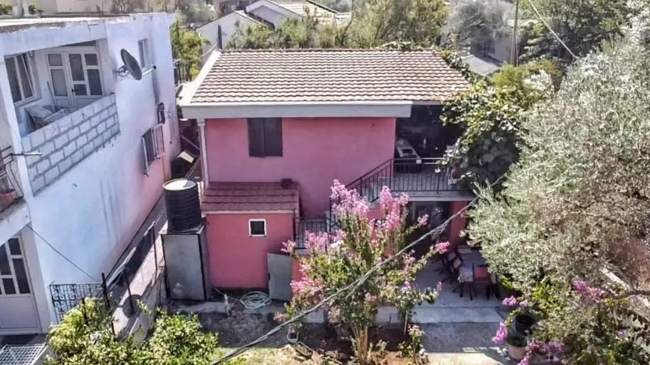 Prodaja, kuća, 140m², Budva, Crna Gora