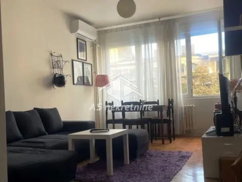 Stan in Vračar Sve Podlokacije