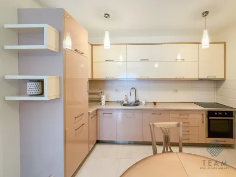 Rent, two bedroom apartment, 72m², City Kvart, Podgorica - image 5