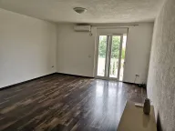 Izdavanje, jednosoban stan, 46m², Stari Aerodrom, Podgorica - image 1