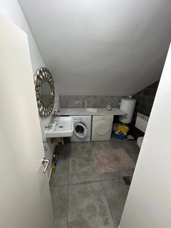 Sale, three bedroom apartment, 64m², Zvezdara Sve Podlokacije, Beograd