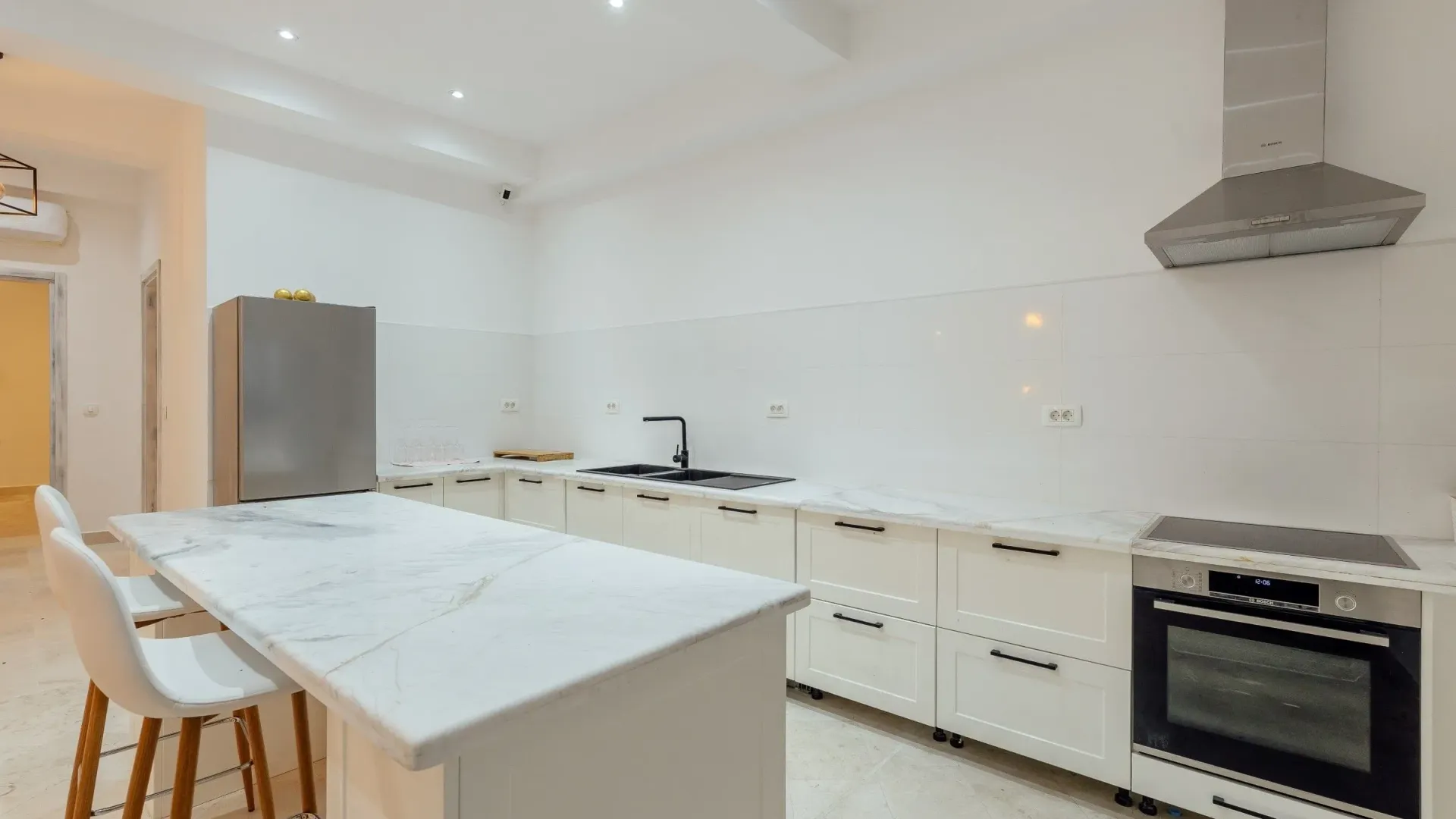Sale, house, 380m², Ljuta, Kotor