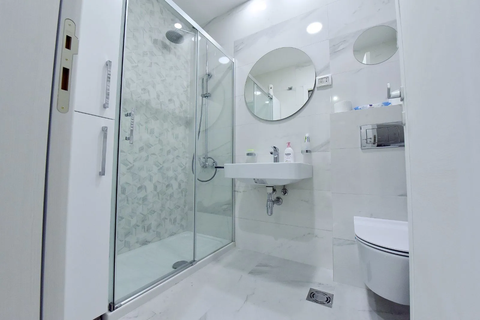 Rent, one bedroom apartment, 53m², Central Point, Podgorica
