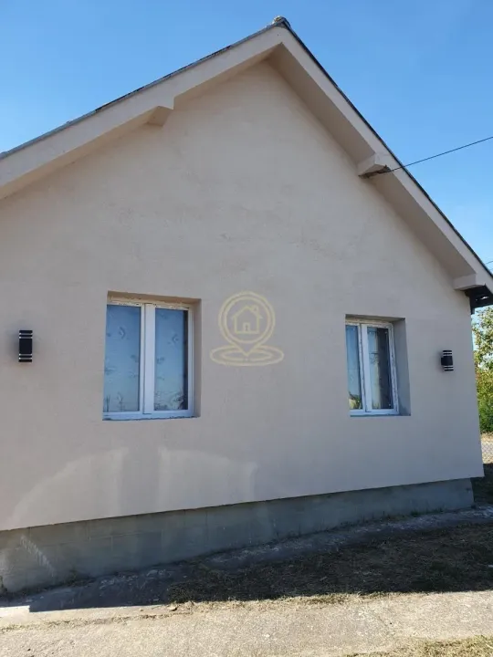 Prodaja, kuća, 65m², Zvezd, Vladimirci