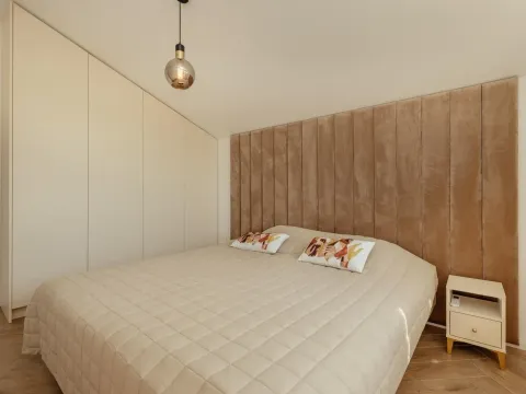 Izdavanje, trosoban stan, 149m², Donja Lastva, Tivat - image 11