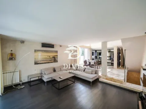 Prodaja, kuća, 209m², Kanarevo Brdo, Beograd - image 3