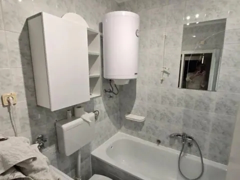 Izdavanje, trosoban stan, 75m², Grbavica, Novi Sad Sve Podlokacije - image 14