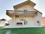 Prodaja, kuća, 350m², Tološi, Podgorica - image 8