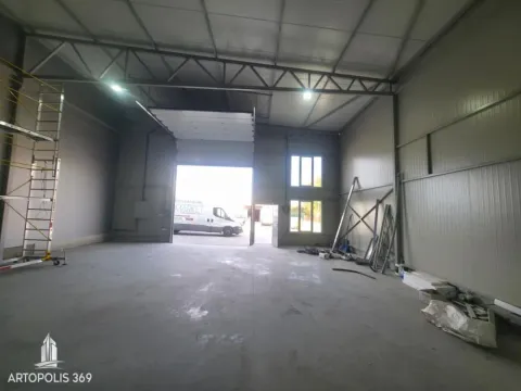 Rent, office space, 370m², Čukarica, Beograd - image 17