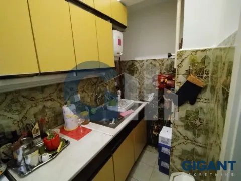 Prodaja, dvosoban stan, 70m², Vračar, Šid - image 14