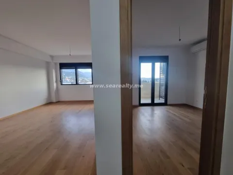 Prodaja, stan, 56m², Tivat, Crna Gora - image 3