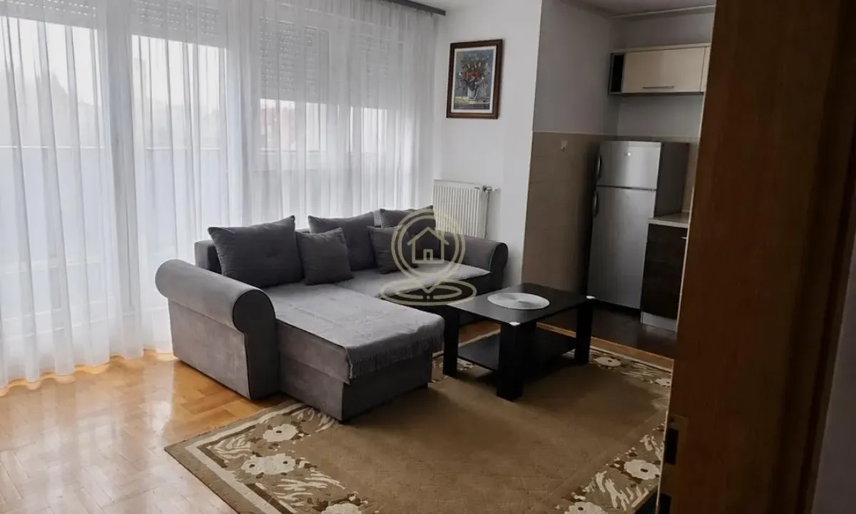 Prodaja, trosoban stan, 75m², Medijana, Niš