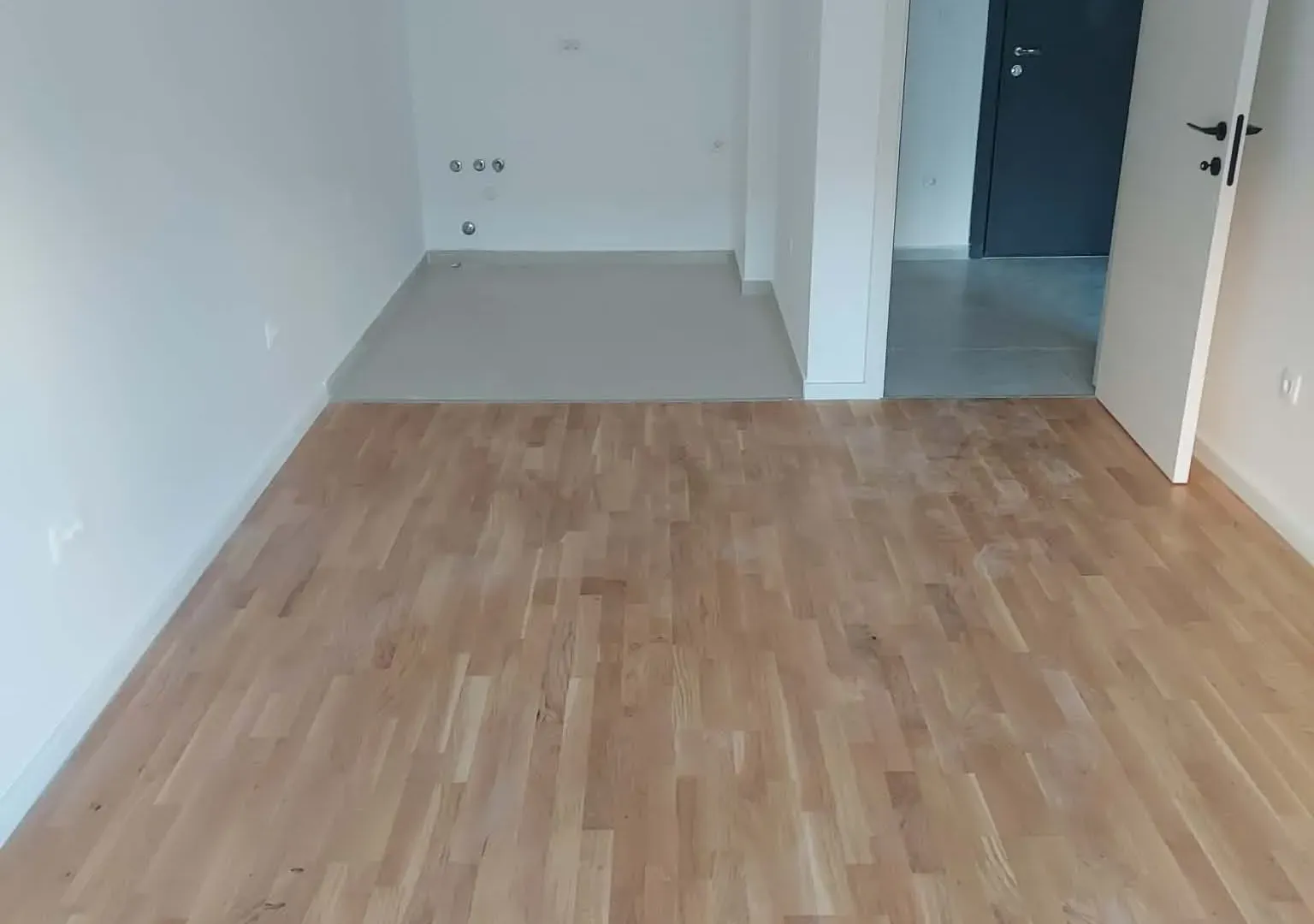 Izdavanje, jednosoban stan, 44m², Stari Aerodrom, Podgorica