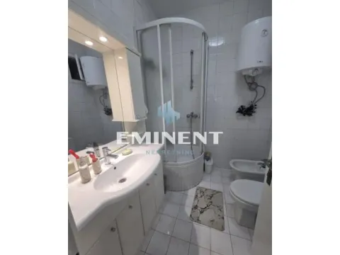 Izdavanje, dvosoban stan, 50m², Stari Grad, Beograd - image 10