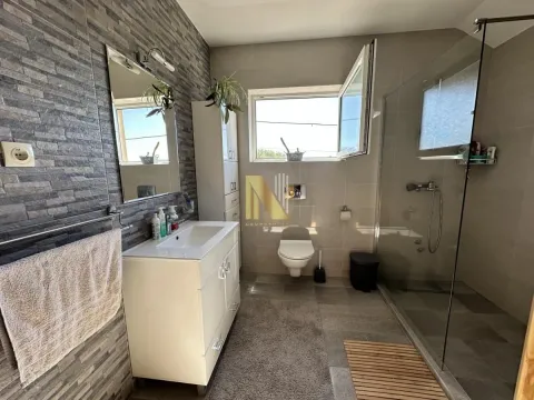 Prodaja, kuća, 219m², Veternička rampa, Novi Sad Sve Podlokacije - image 11