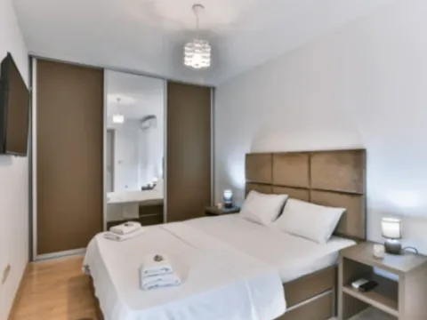 Izdavanje, dvosoban stan, 74m², Centar, Budva - image 7