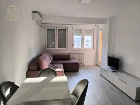 Sale, two bedroom apartment, 50m², Medijana, Niš