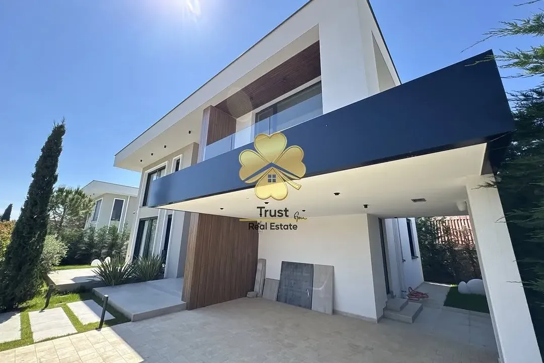 Izdavanje, kuća, 230m², Gornja Gorica, Podgorica