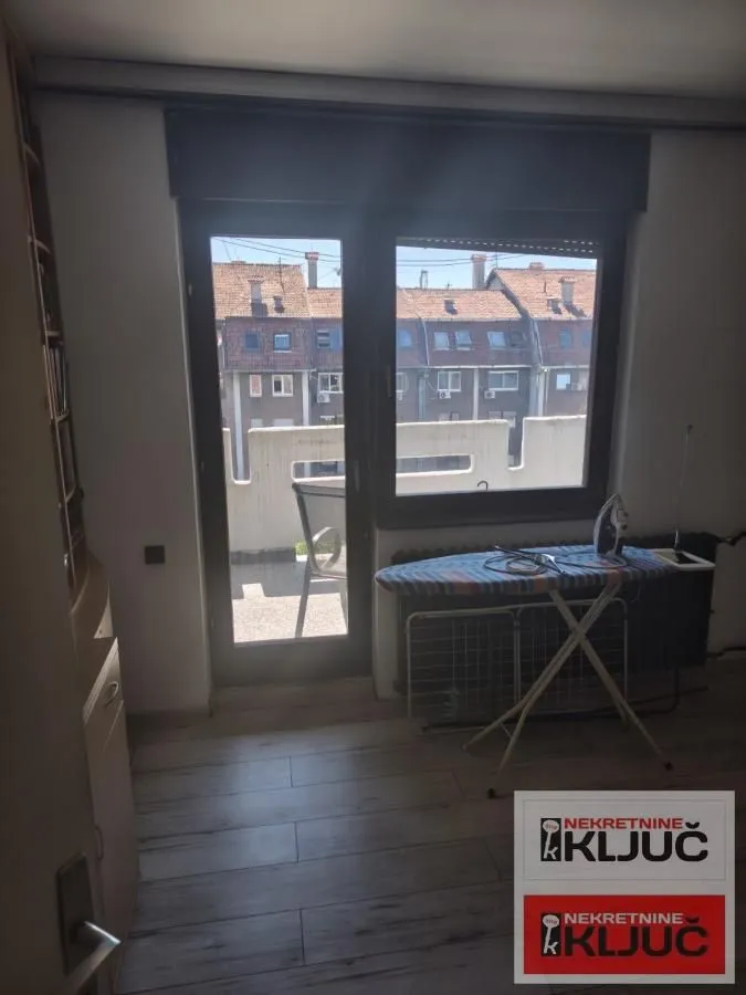Prodaja, trosoban stan, 73m², Sajmište, Novi Sad