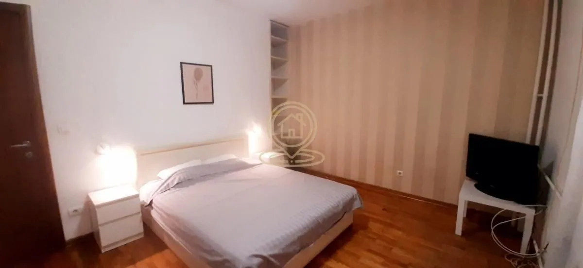 Rent, one bedroom apartment, 30m², Stari Grad, Beograd