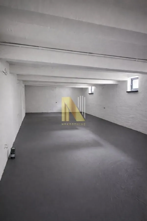 Rent, office space, 114m², Sajmište, Novi Sad