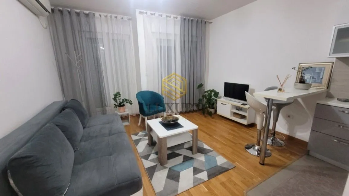 Rent, studio apartment, 27m², City Kvart, Podgorica