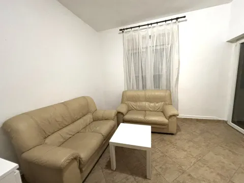 Rent, two bedroom apartment, 65m², Centar, Podgorica - image 2