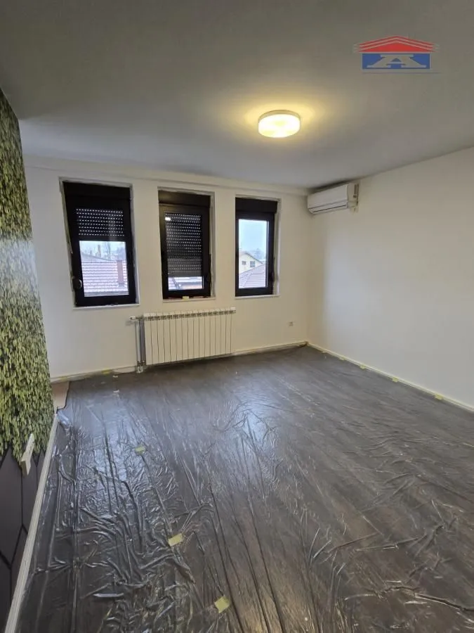 Rent, office space, 230m², Telep, Novi Sad Sve Podlokacije